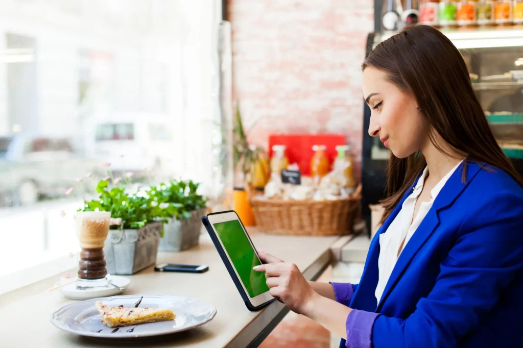 Why Do Food Businesses Worldwide Prefer FoodSpark for Food Data API Solutions?